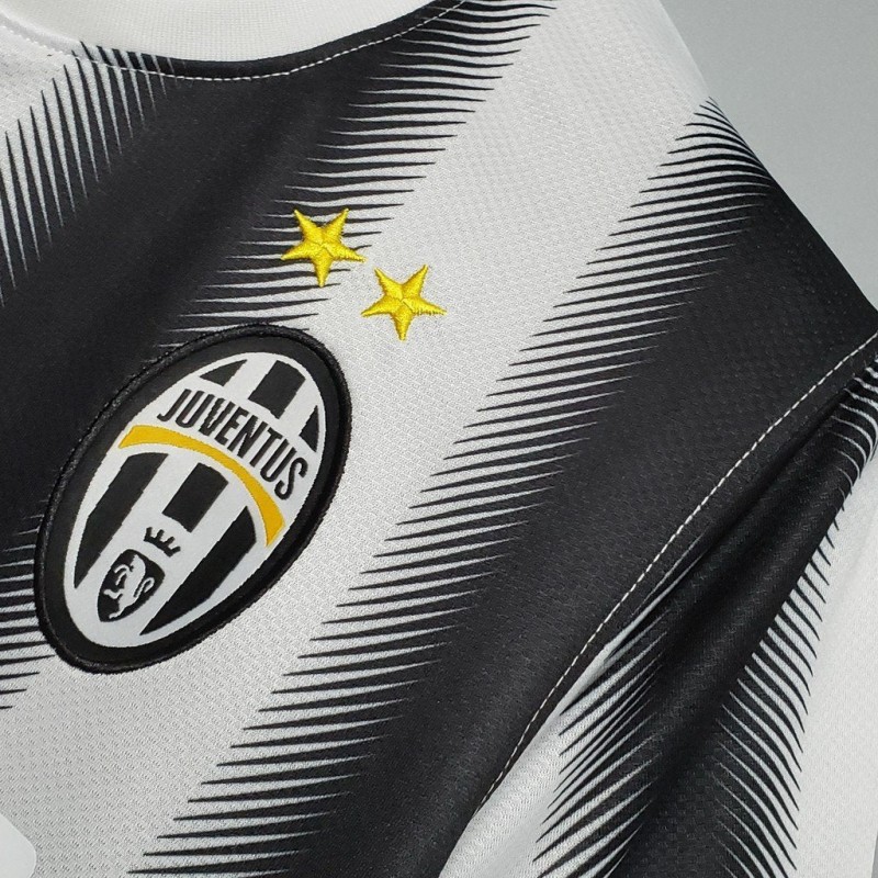 Retro 10/11 Juventus Home Jersey