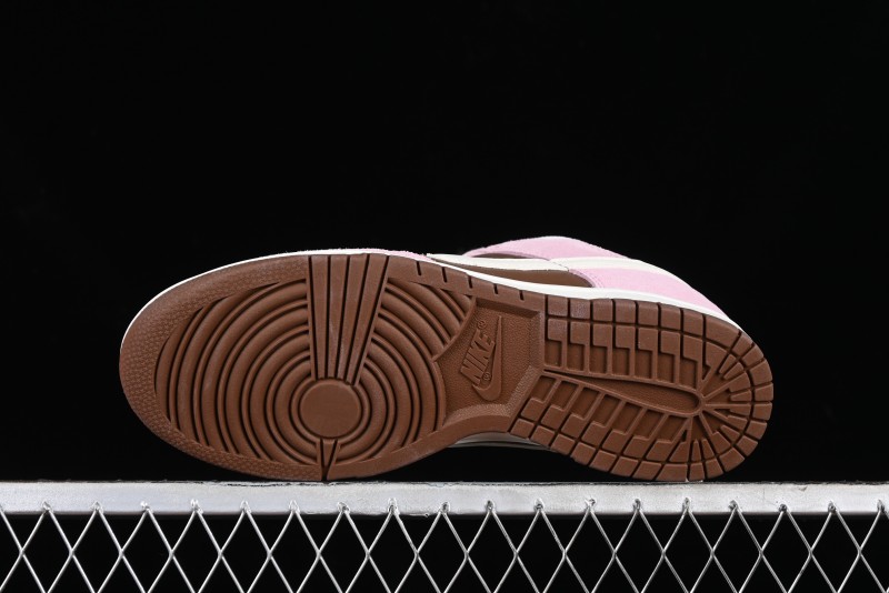 Nike Stussy Dunk Low SB 'Neapolitan' Reverse Colorway Skate Shoes - HM0987-200