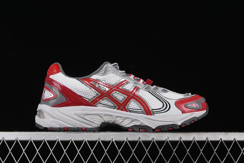 Asics Gel-Kahana Tr V4 Running Shoes with FF BLAST PLUS Cushioning Technology - 1203A585-100
