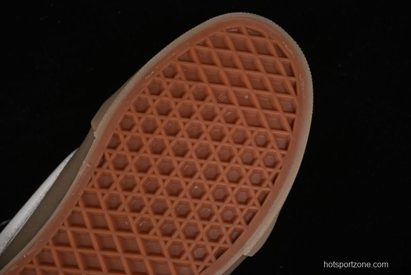 Vans Classics Knu Skool Retro Sneakers with Enlarged Toe and Thickened Tongue - VN000CZUVE1