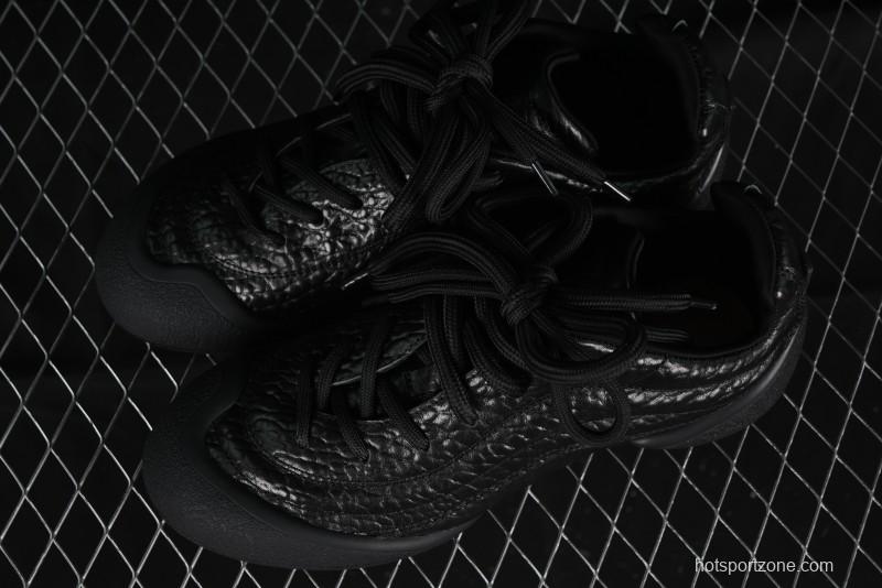 Alexander McQueen Flexion Retro Sneakers in Black with Diamond Grain Calfskin - 8.F6