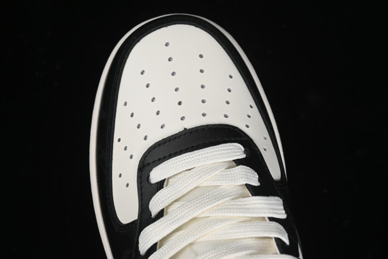 Nike Air Force 1 '07 Mid Casual Sneakers in Black - LL0222-005