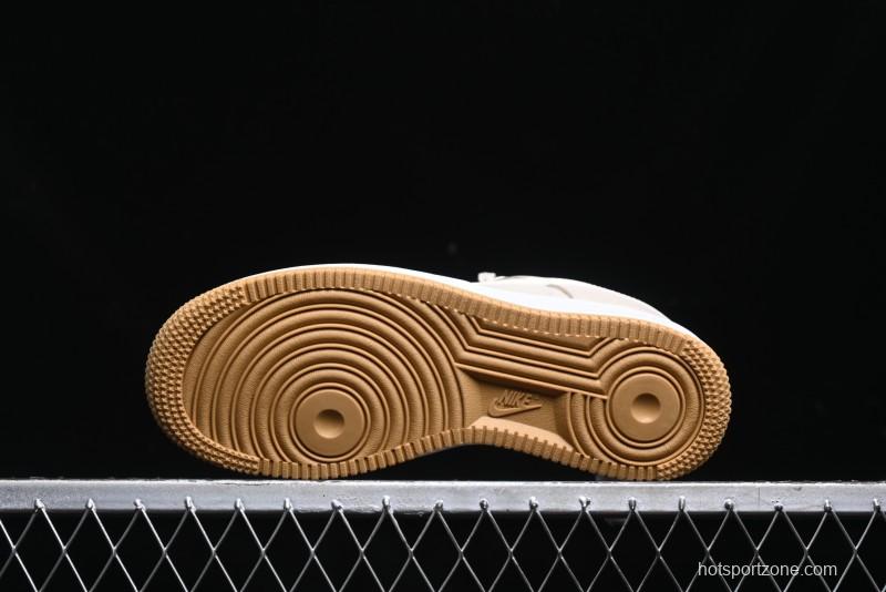 Nike Air Force 1 '07 Low Top Sneakers with Full-Grain Leather and Air Cushion - DD8959-111