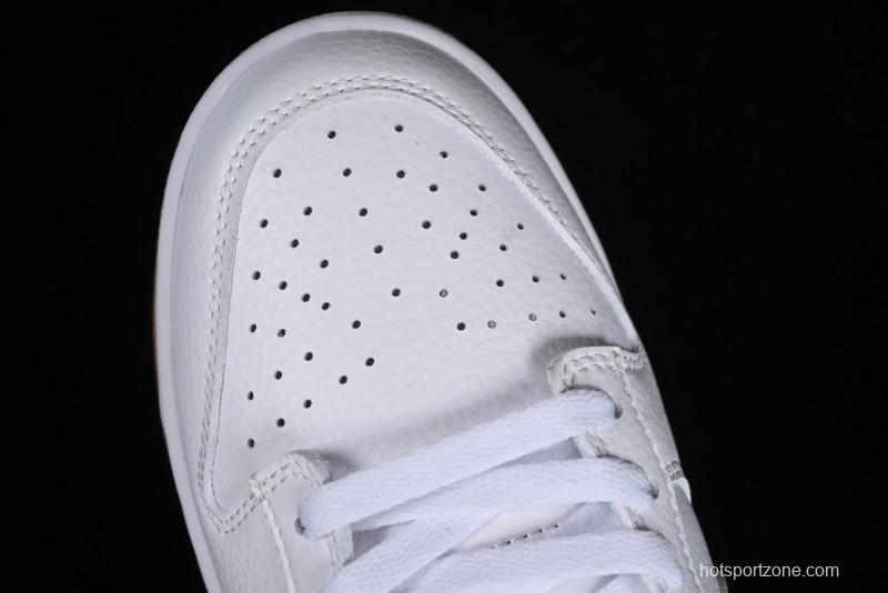 Nike SB Dunk Low Casual Skate Shoes with White and Gum Sole - 311369-100