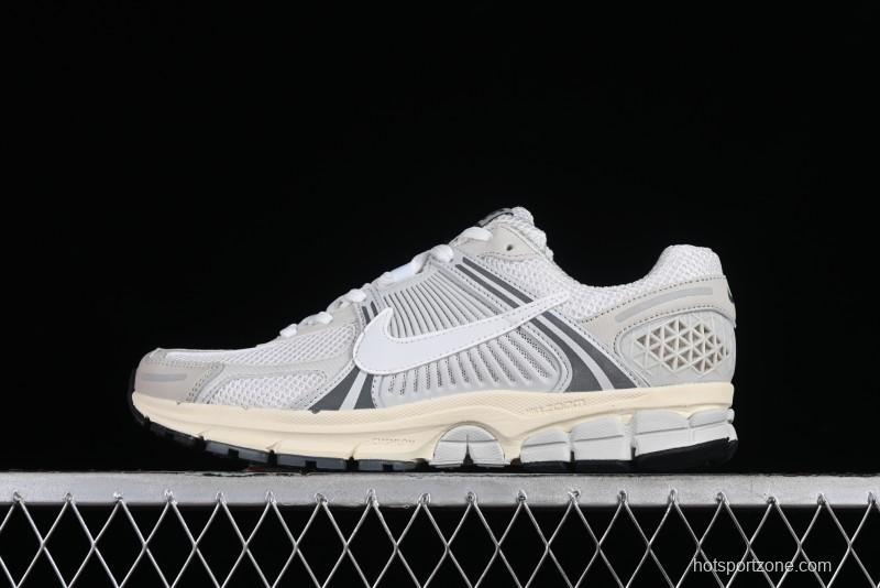 Nike Zoom Vomero 5 SP Retro Casual Running Shoes with Lightweight EVA Midsole - HF0731-007