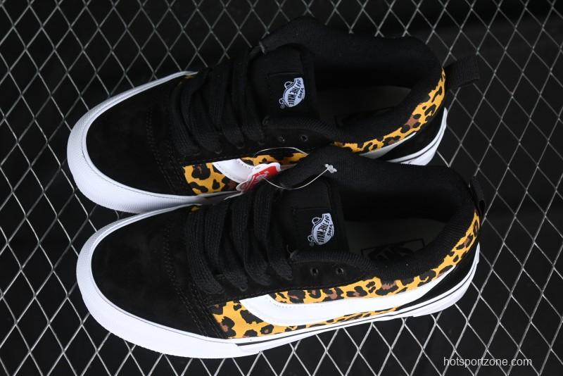 Vans Knu Skool Low Top Casual Sneakers in Leopard Print - VN000CR5CJK