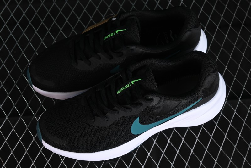 Nike Revolution 7 Wide Running Shoes with Breathable Mesh and Durable Cushioning - FB2207-004