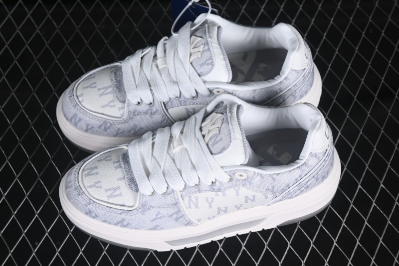 New York Yankees Chunky Liner Mid Denim Monogram Platform Sandals - 3ASXD065N50GRS