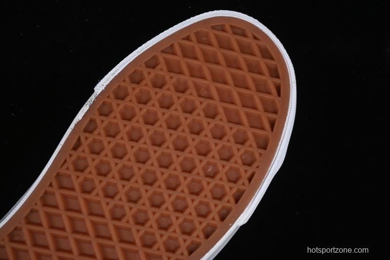 Vans Old Skool 36 Low-Top Retro Skate Shoes - VN000D57TBR