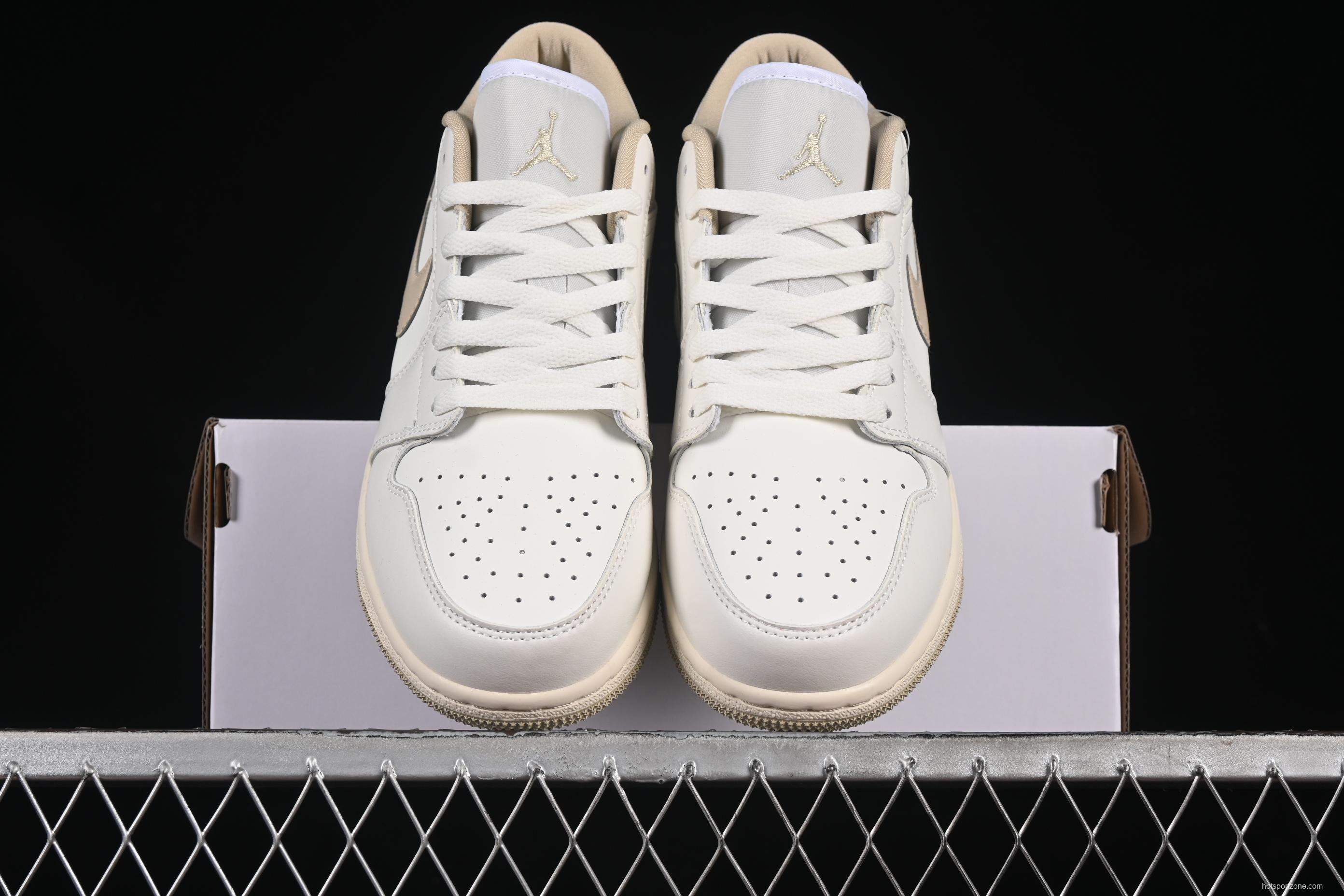 Nike Air Jordan 1 Low AJ1 Casual Sneakers in White - DC0774-112