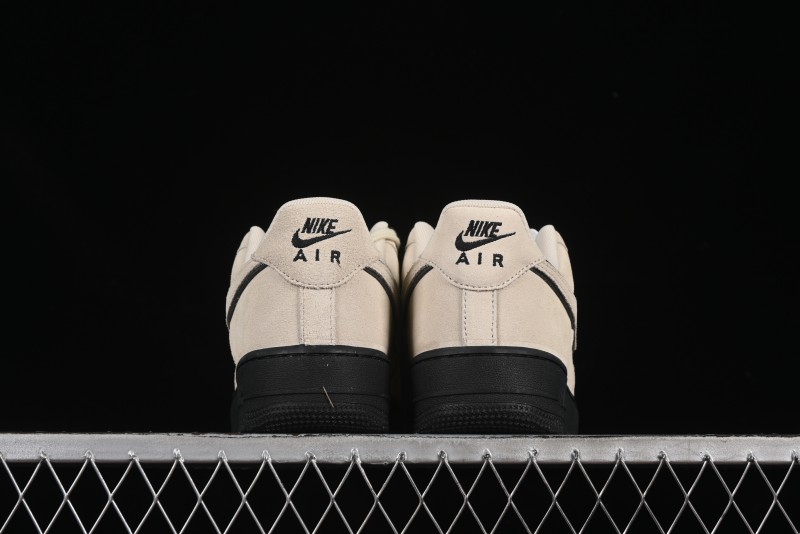 Nike Air Force 1'07 Low Casual Sneakers with Full-Length Air Cushion - HQ1966-200