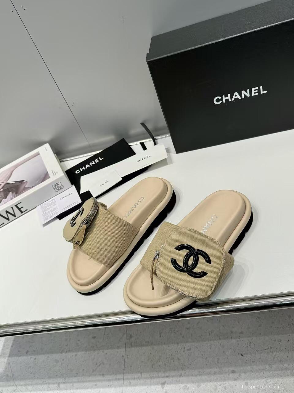 2025 Slippers Chanel Beige Canvas Slippers