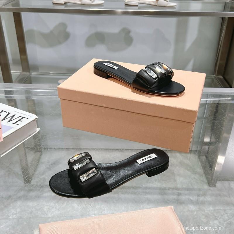 2025 Miumiu Black Leather Slippers KFY00250