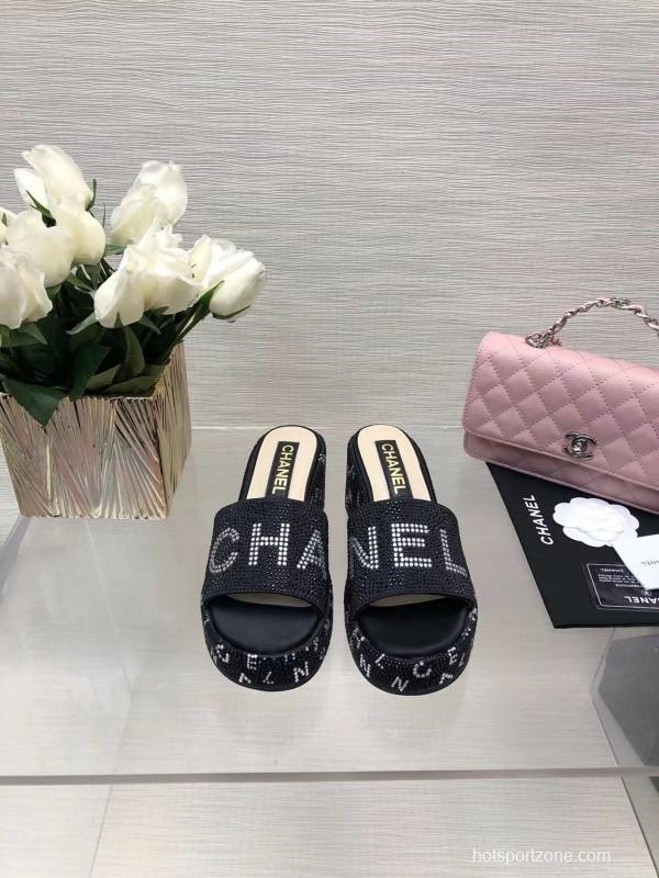 2025 Slippers Chanel Black Fabric Slippers