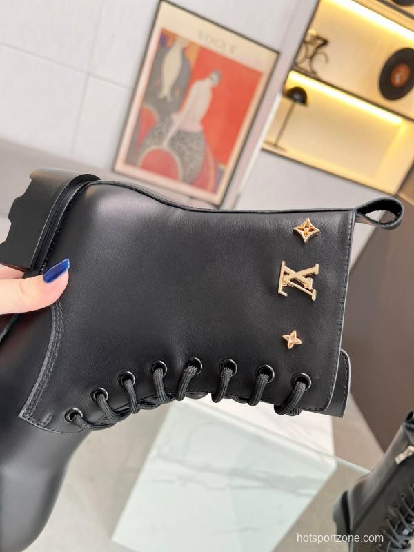 2024 Women Louis Vuitton Black Leather Ankle Boots MJ00320
