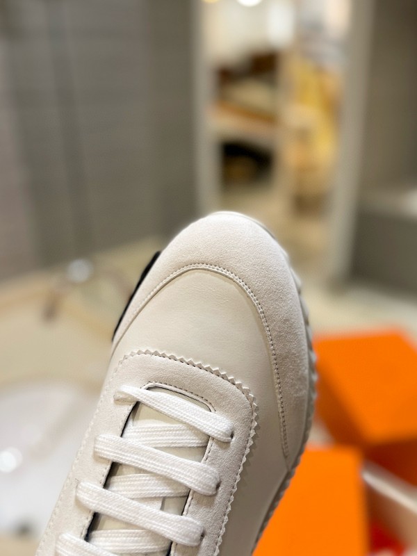2024 Unisex Hermès White Black Silk Lambskin Rain Cloth Casual Sneakers MJ00320