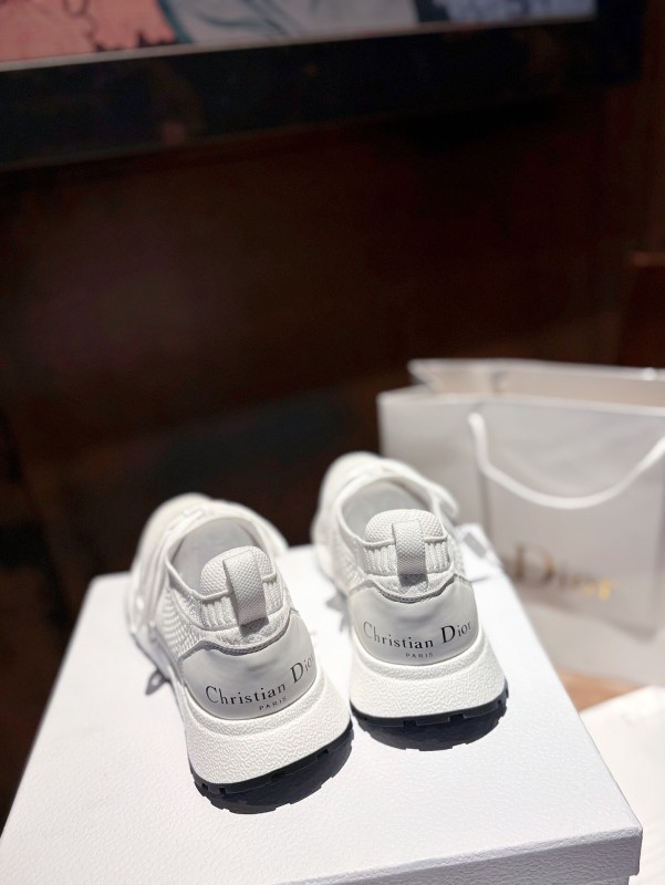 2025 Unisex Dior White Knit Mesh Sneakers LY00260