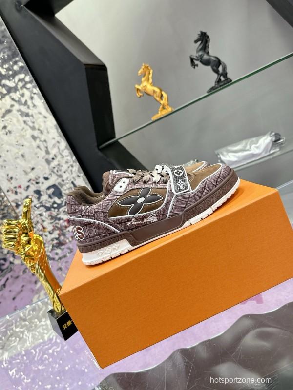 2024 Unisex Louis Vuitton Brown Silk Leather Denim Plimsolls Magic Tape MJ00410