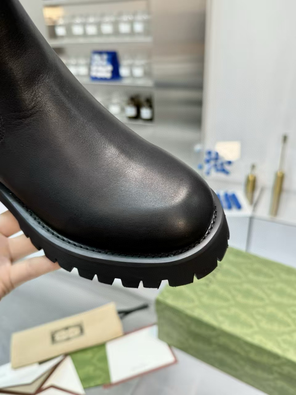 2024 Unisex Gucci Black Leather Martin Boots MJ00340