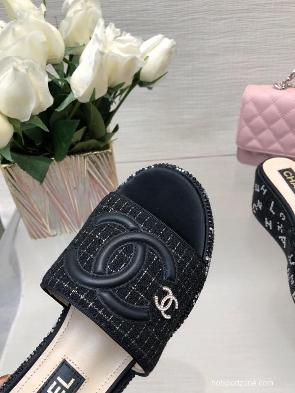 2025 Slippers CHANEL Black Fabric Slippers LY00320