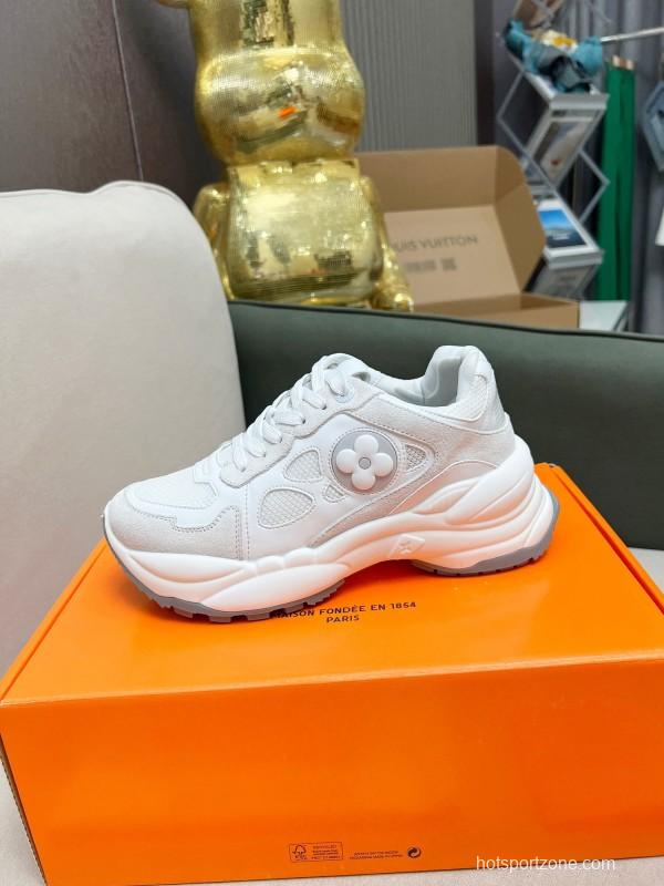 2025 Women Louis Vuitton White Leather Mesh Running Sneakers LY00340