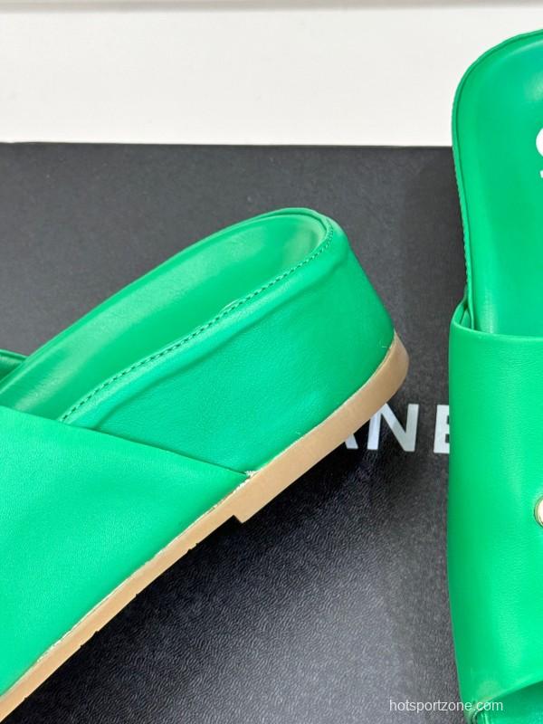 2025 Slippers Chanel Green Leather Slippers