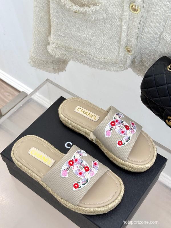 2025 Slippers Chanel Beige Floral Embroidery Espadrille KFY00230