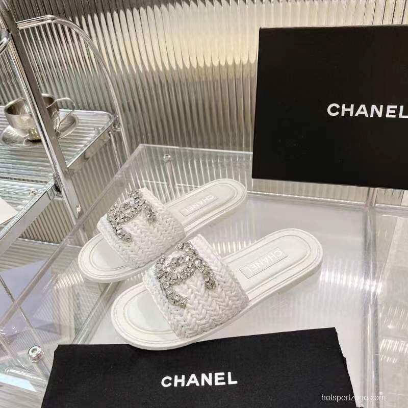 2025 Slippers Chanel White Raffia Crystal LY00270