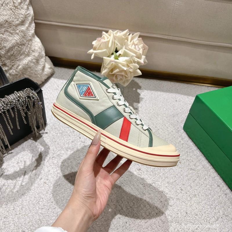 2025 Unisex Bottega Veneta Green Red Canvas Leather Sneakers Hand Painted LY00