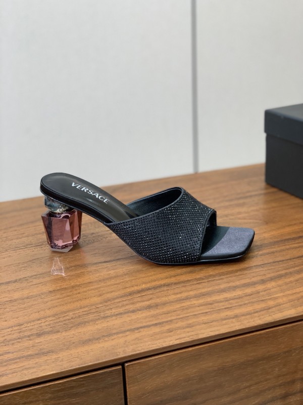 2025 Women VERSACE Black Silk Satin Slippers KFY00300