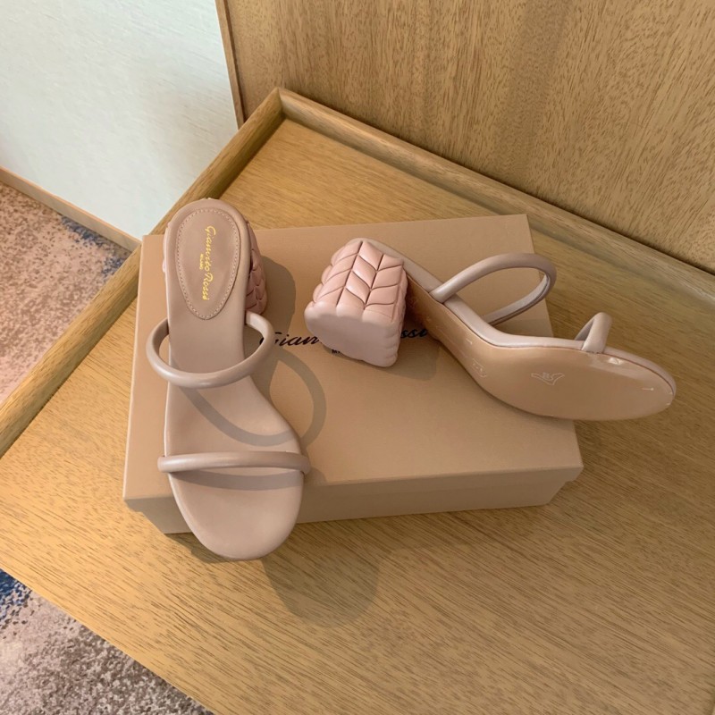 2025 Women Gianvito Rossi Beige Leather Slippers KFY00260