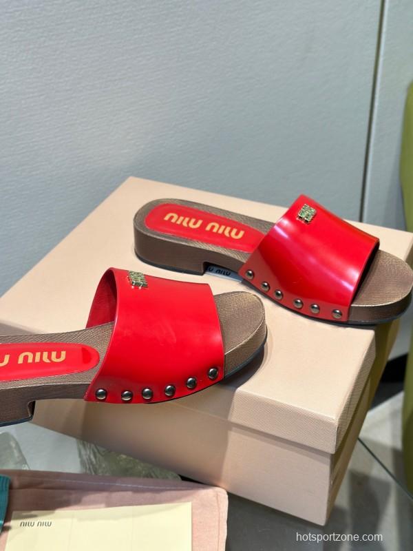 2025 Women Miu Miu Red Leather Slippers