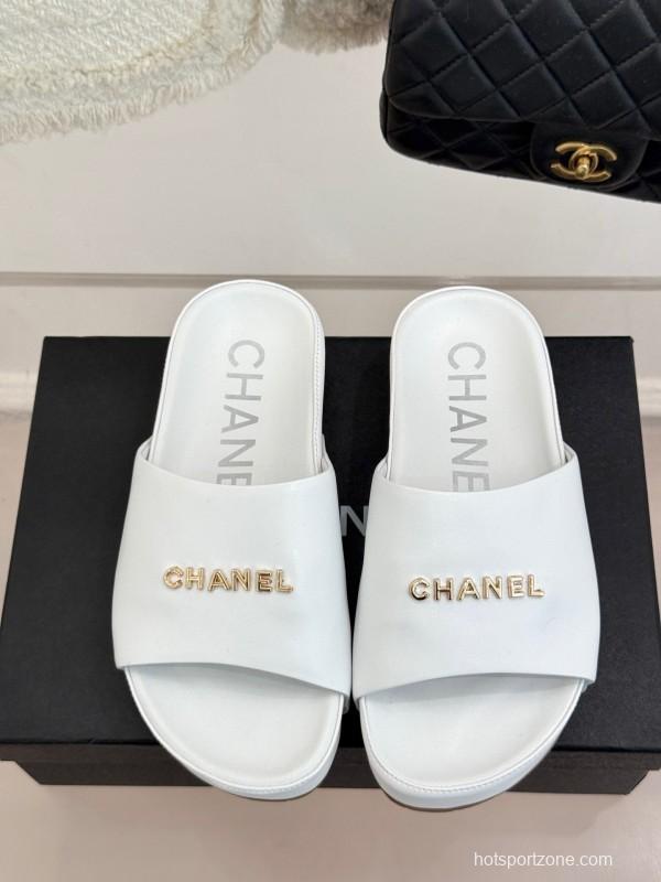 2025 Slippers Chanel White Leather Slippers KFY00250