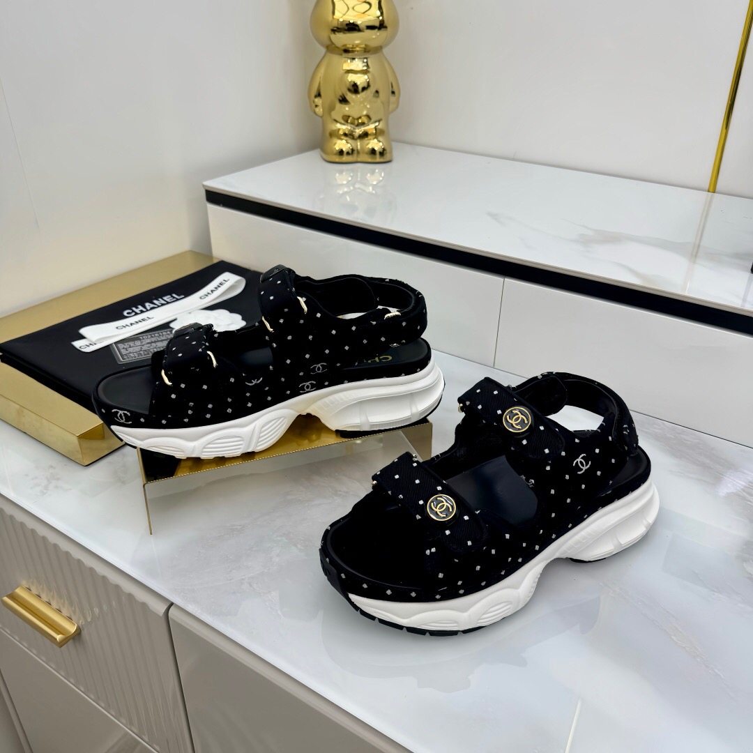2025 Womens Chanel Black Velvet Sandals Logo Platform LY00330