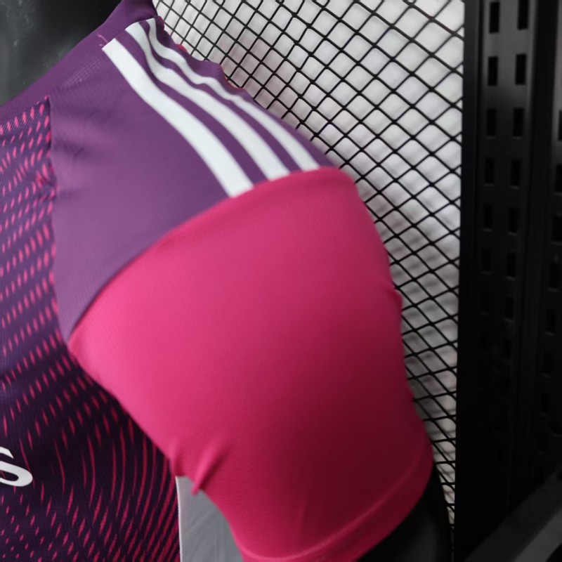 Player Version 25/26 Real Madrid Purple Pink with Geometric Wave Pattern Jersey
