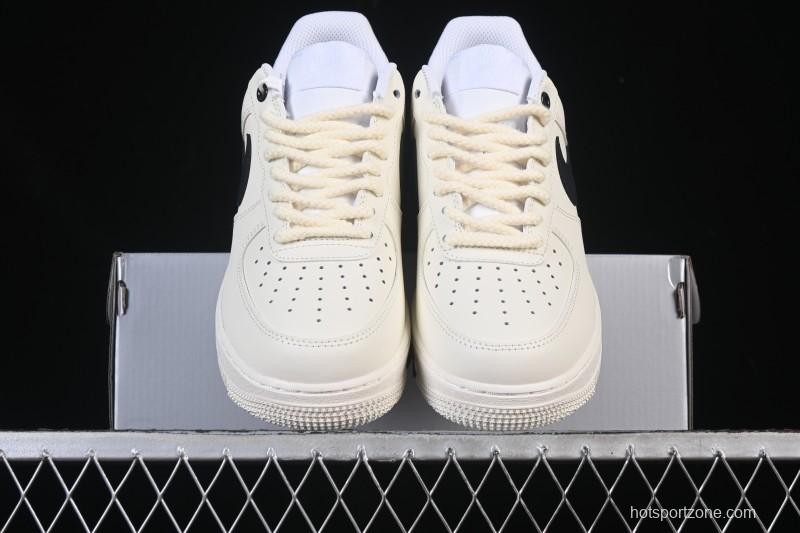 Nike Air Force 1 '07 Low Casual Sneakers in White Black - ZH0318-128