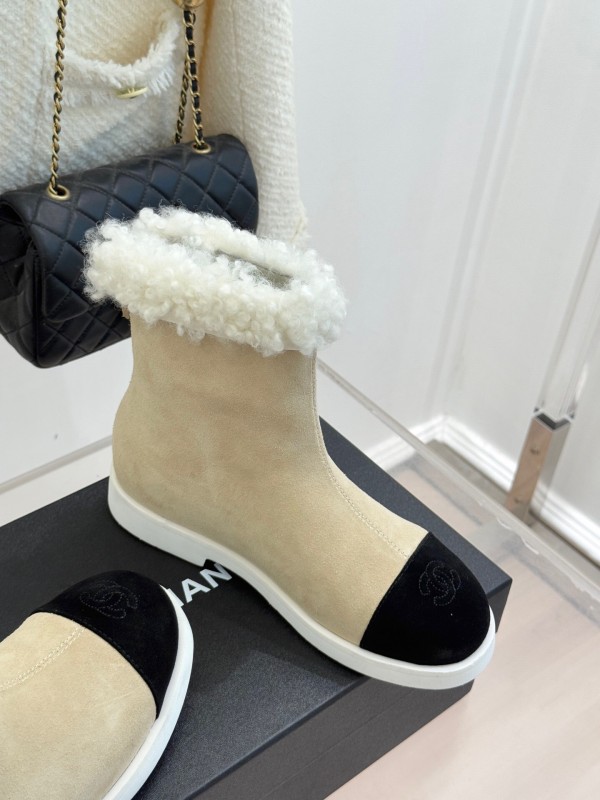 Chanel 2025 SS Double C Color-Block Shearling Snow Boots - KFY00300