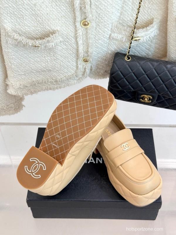 Chanel 25K Fall/Winter New Double C Platform Loafer Shoes with Waterproof Platform - KFY00320