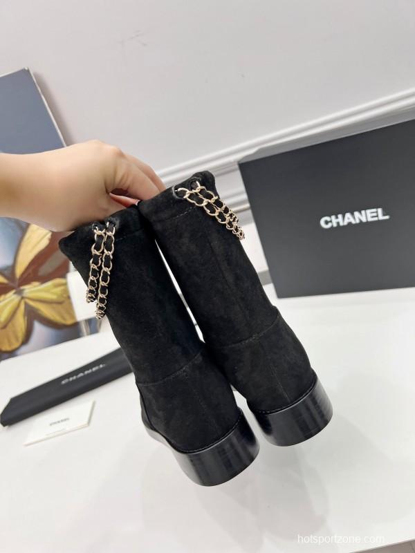 Chanel 2025 SS Quilted Leather Chain CC Emblem Flat Ankle Boots - LY00400
