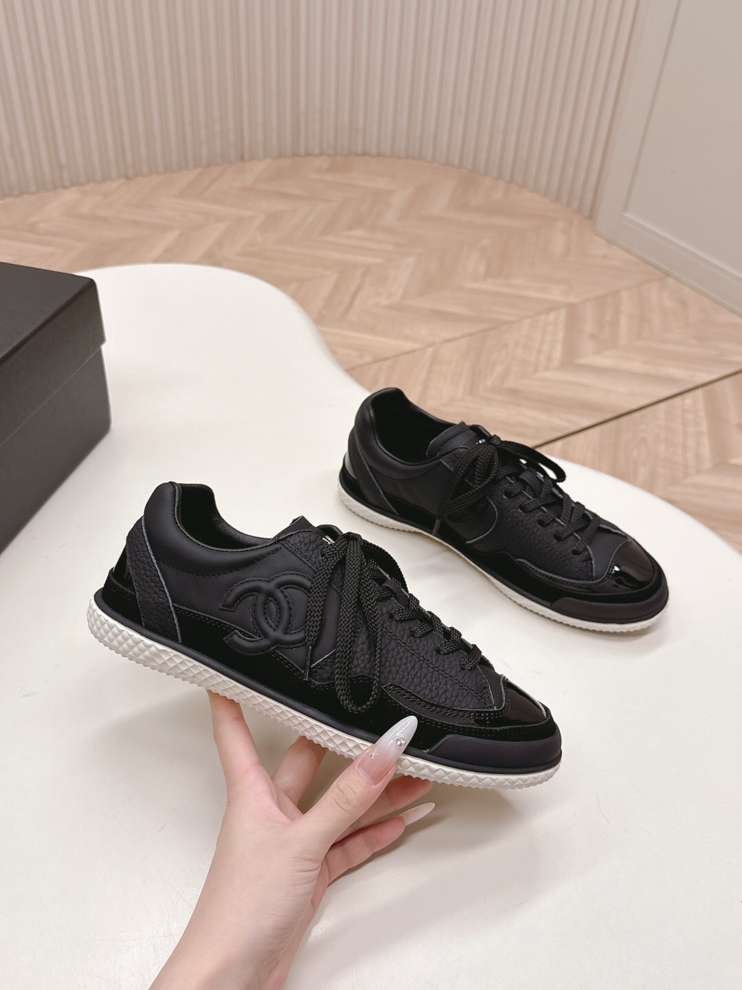Chanel 2025 SS Casual Sneakers Training Shoes - LY00300