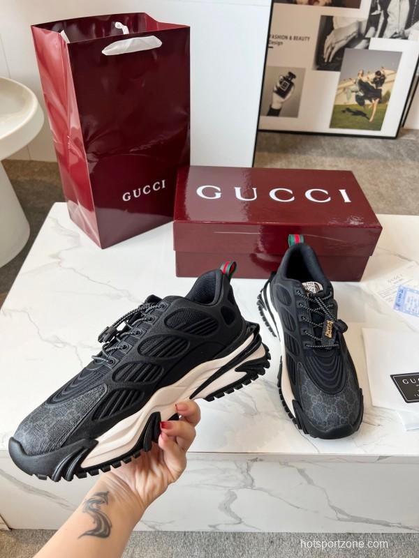 Gucci 2.0 Sneakers with Reflective Stripes and Retro Design - LY00320