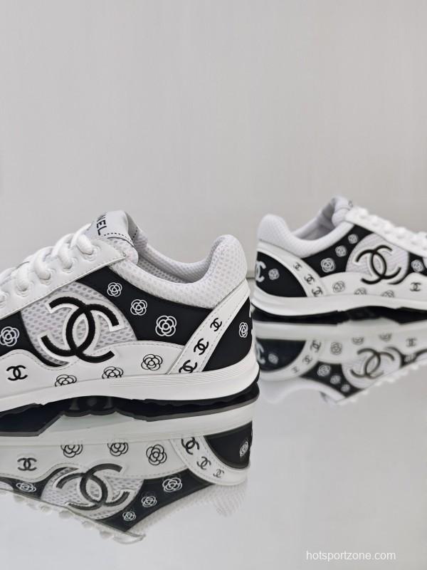Chanel 2025 SS Limited Edition Silver Horn King 2 Sneakers - KFY00340