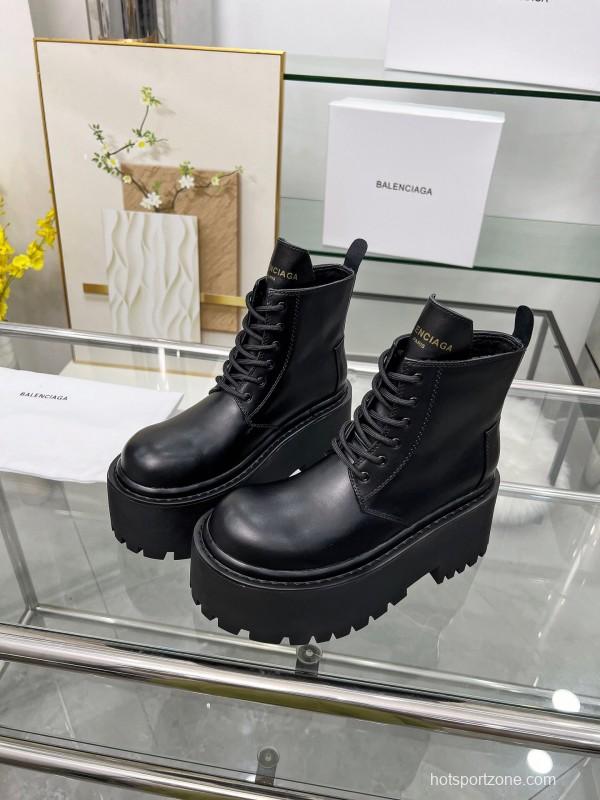 Balenciaga Fall/Winter 2025 Platform Ankle Boots - LY00350