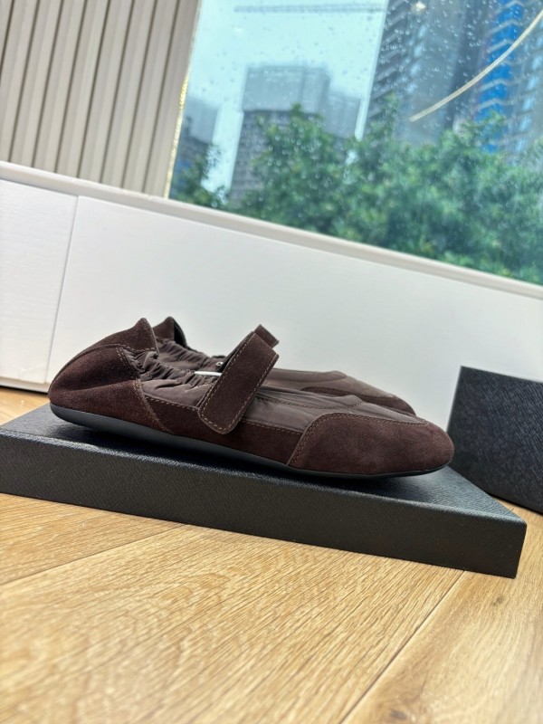 Prada 2025 SS Metal Toe Thin Sole Training Shoes Casual Footwear - LY00260