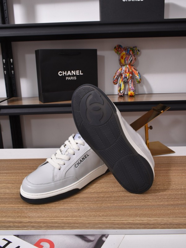 Chanel Classic Loafer with Gradient Logo and Platform Sole - KFY00350