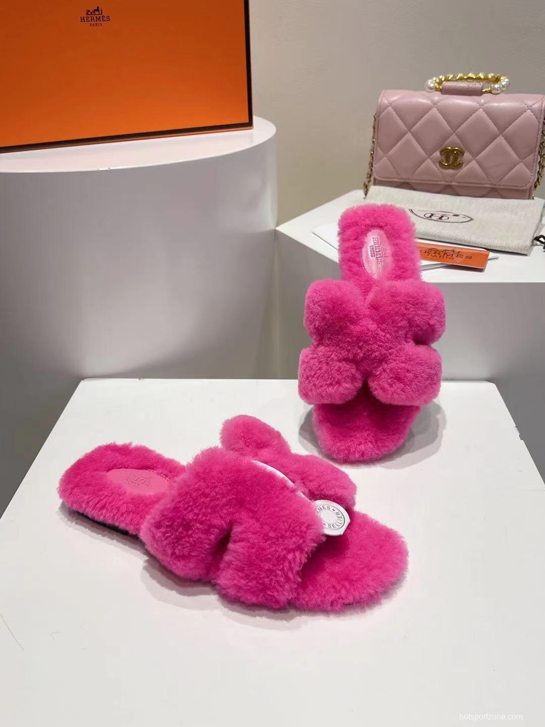 Hermès Fall/Winter 2025 Flat Fur Slippers - LY00240