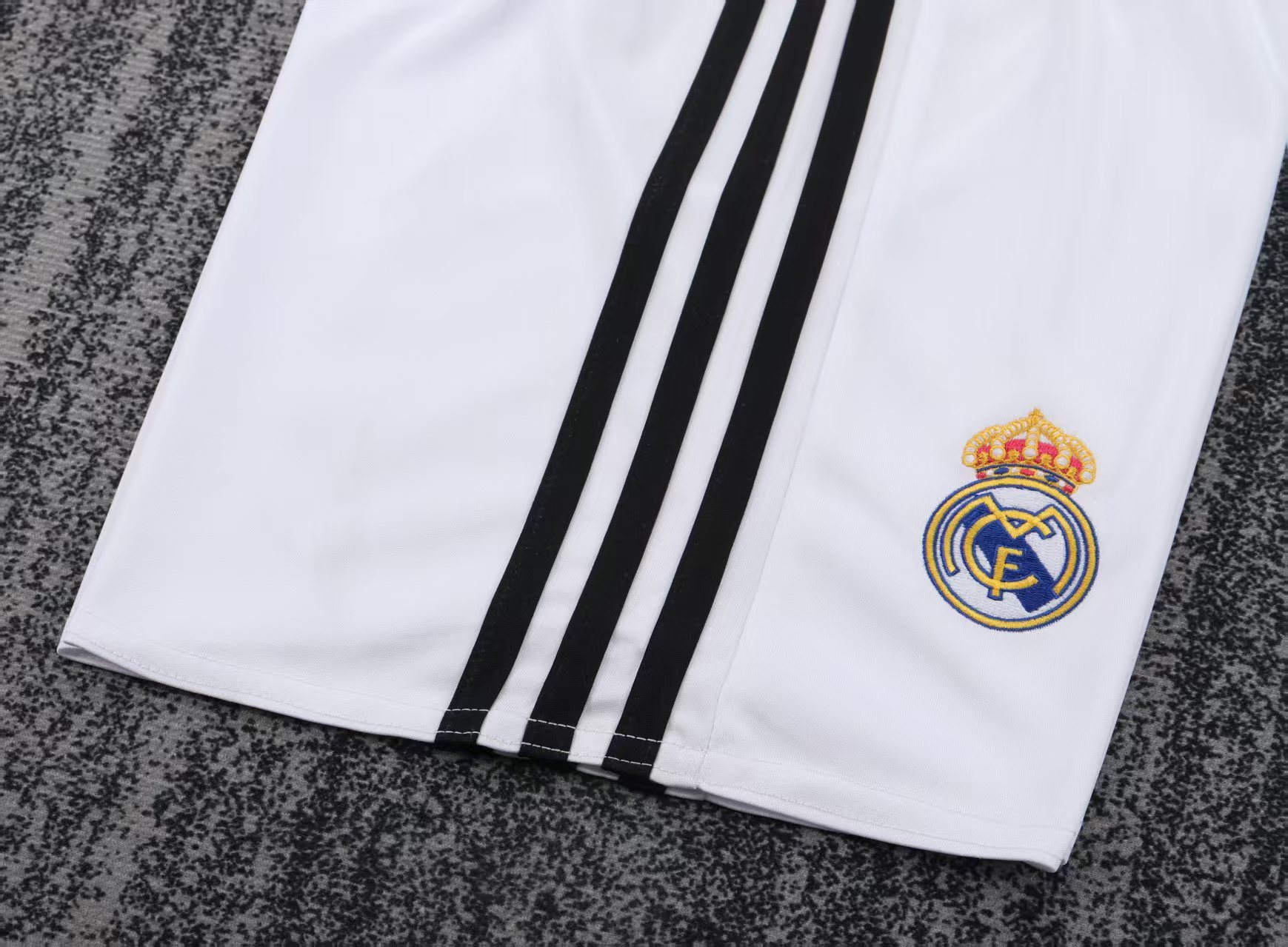 Retro Kids 08/09 Real Madrid Home Jersey