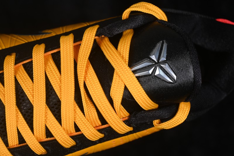 Nike Zoom Kobe 5 Chaos Professional Basketball Shoes with Zoom Air Cushioning - CD4991-700