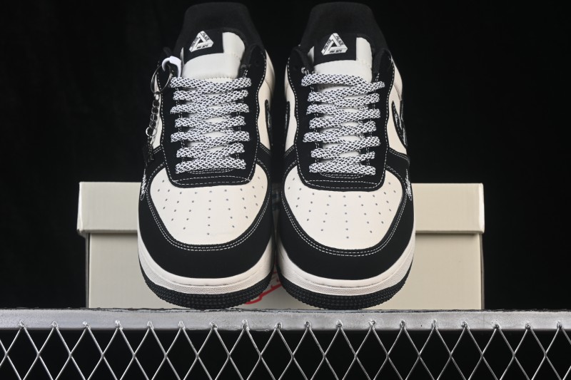 Nike Air Force 1 '07 Low Casual Sneakers with Contrast Color Blocking and Full-Length Air Cushion - DW8806-005