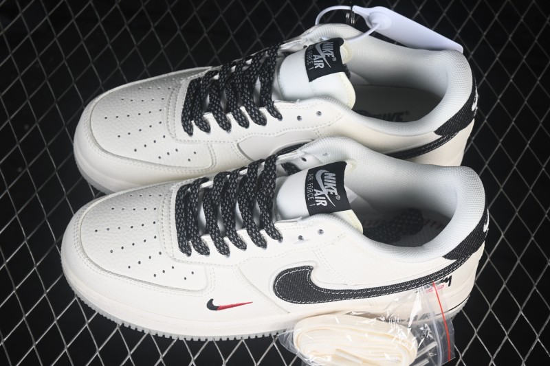 Nike Air Force 1 '07 Low Retro Basketball Shoes with Full-Length Air Cushion - DN9688-105